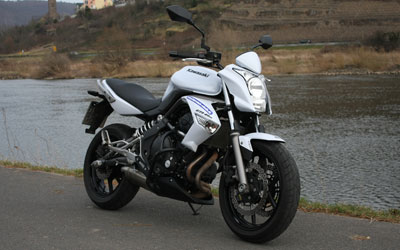 Kawasaki Er-6n